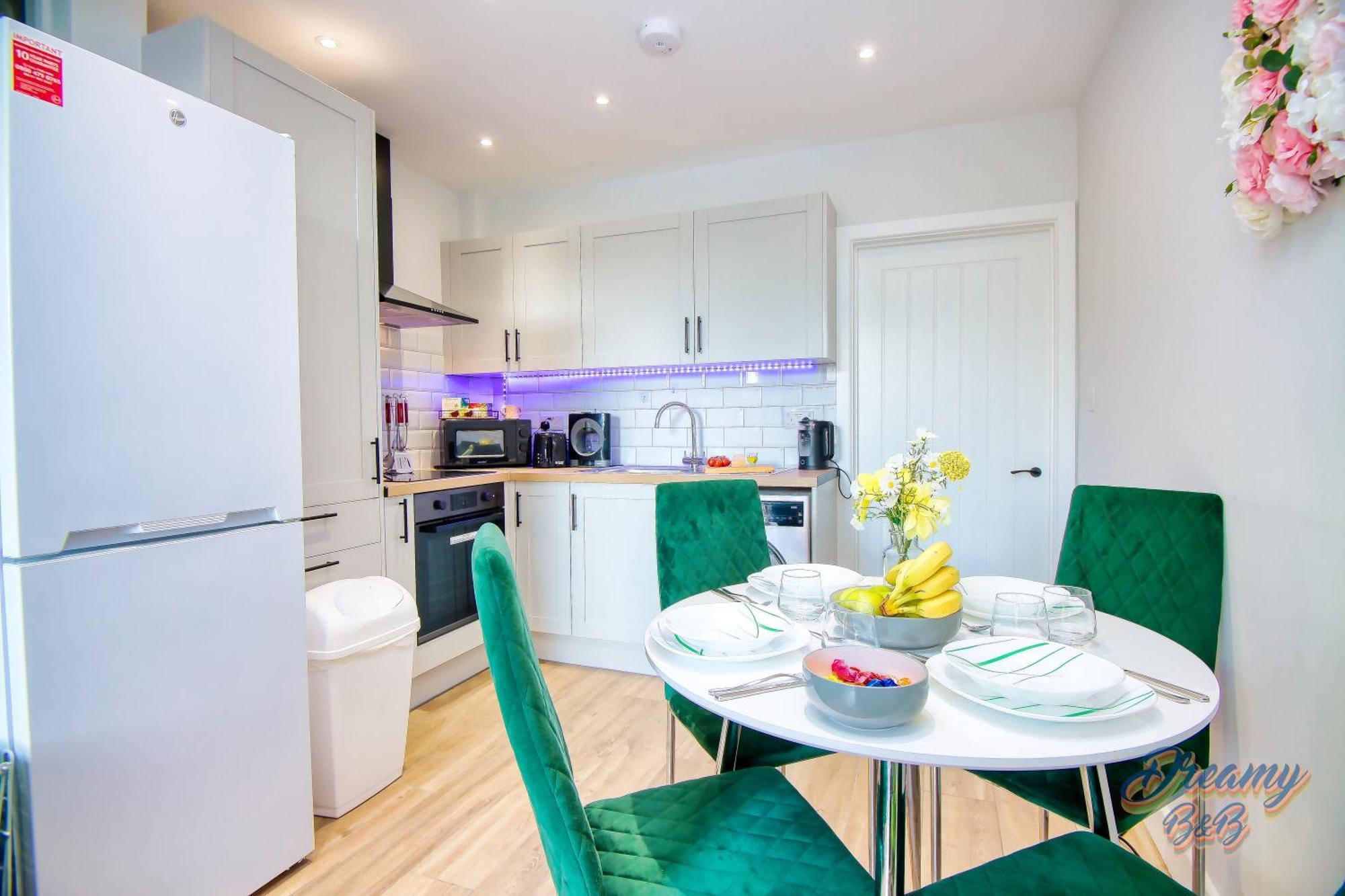 Appartamento Amazing Place In Finsbury Park Londra Esterno foto
